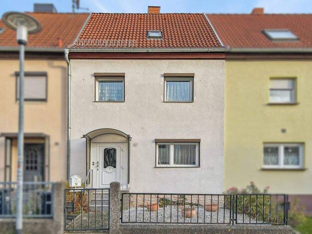 Reihenmittelhaus zum Kauf 130.000 € 5 Zimmer 96,6 m² 333 m² Grundstück Gesundbrunnen Halle 06128