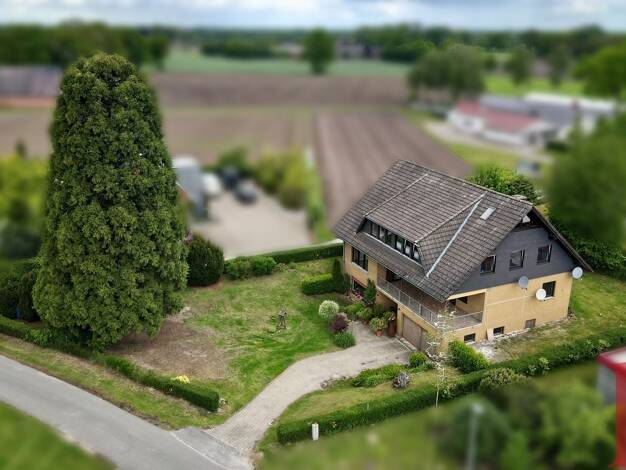 Mehrfamilienhaus zum Kauf als Kapitalanlage geeignet 398.000 € 12 Zimmer 310 m² 1.116 m² Grundstück Fladderlohausen Holdorf 49451