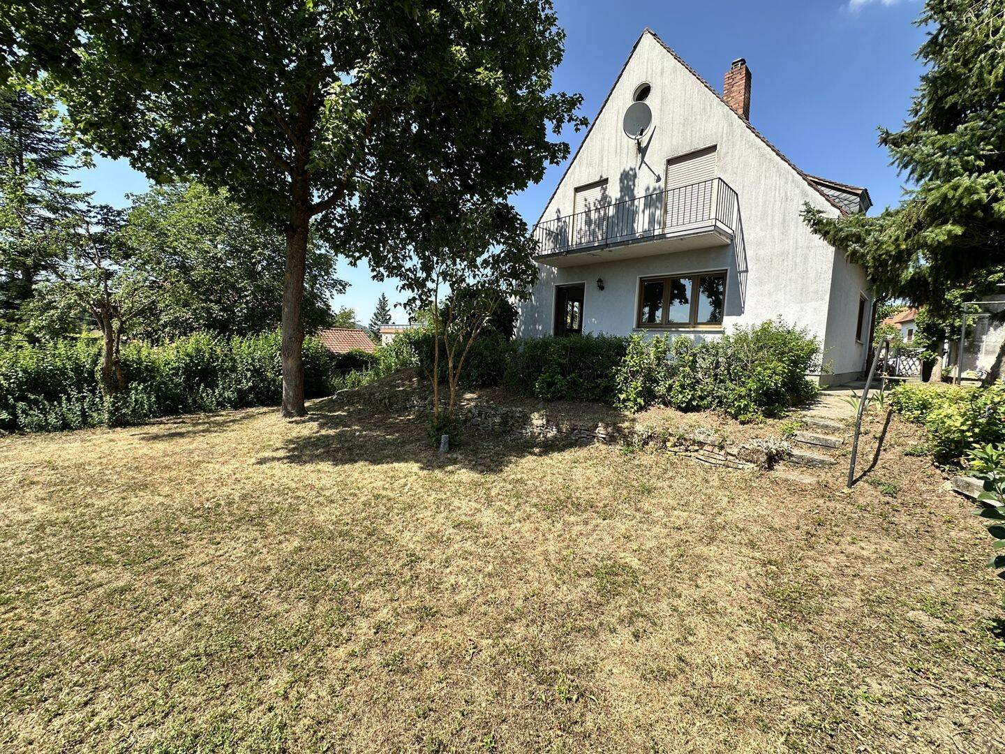 Einfamilienhaus zur Miete - Ansicht 2