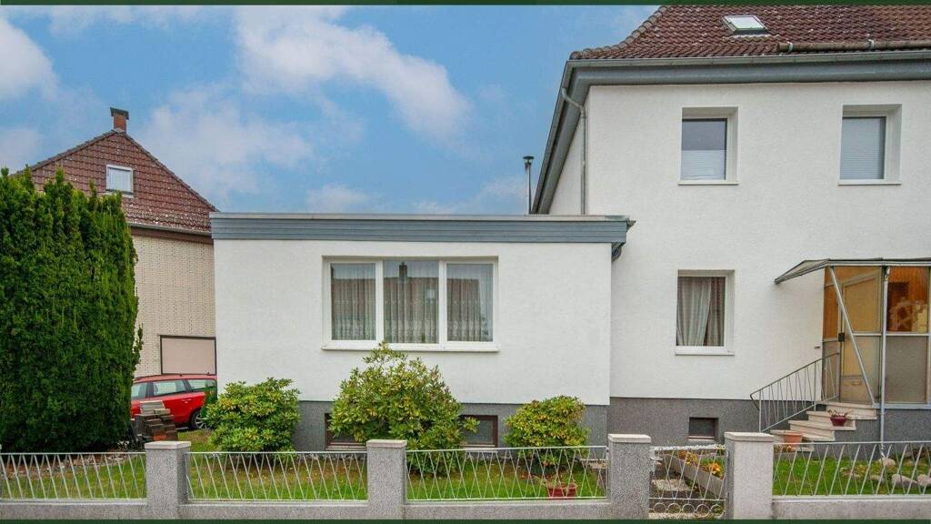 Doppelhaushälfte zum Kauf 185.000 € 5 Zimmer 99 m² 360 m² Grundstück Bündheim Bad Harzburg 38667