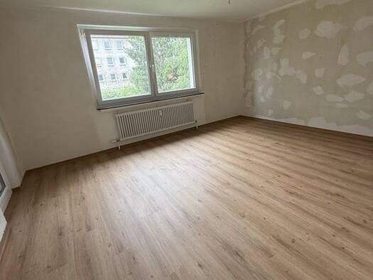 Wohnung zur Miete 655 € 3 Zimmer 81,5 m² Erbach Homburg 66424