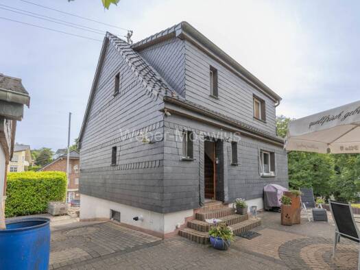 Einfamilienhaus zum Kauf 429.000 € 7 Zimmer 190 m² 1.894 m² Grundstück Waldbröl Waldbröl 51545
