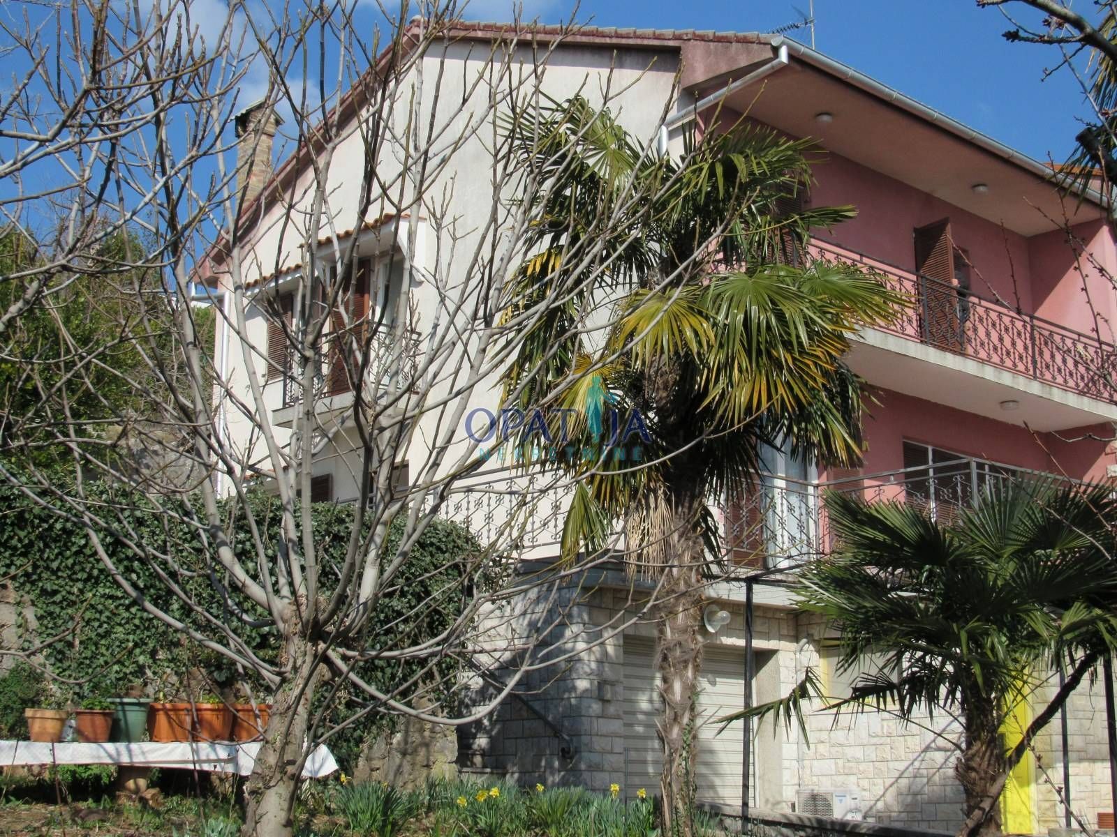 Haus zum Kauf 555.000 € 4 Zimmer 200 m²<br/>Wohnfläche 700 m²<br/>Grundstück Opatija center