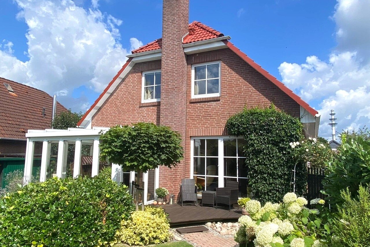 Einfamilienhaus zum Kauf 429.000 € 4 Zimmer 105 m²<br/>Wohnfläche 390 m²<br/>Grundstück Wahlbezirk 14 Elmshorn 25337