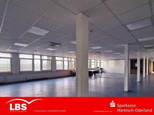 Lagerhalle zum Kauf 1.136 € 1.056 m² Lagerfläche teilbar ab 272 m² Steinhöfel 15518