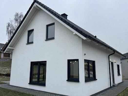 Einfamilienhaus zum Kauf 350.000 € 6 Zimmer 199 m² 600 m² Grundstück Crainfeld Grebenhain 36355