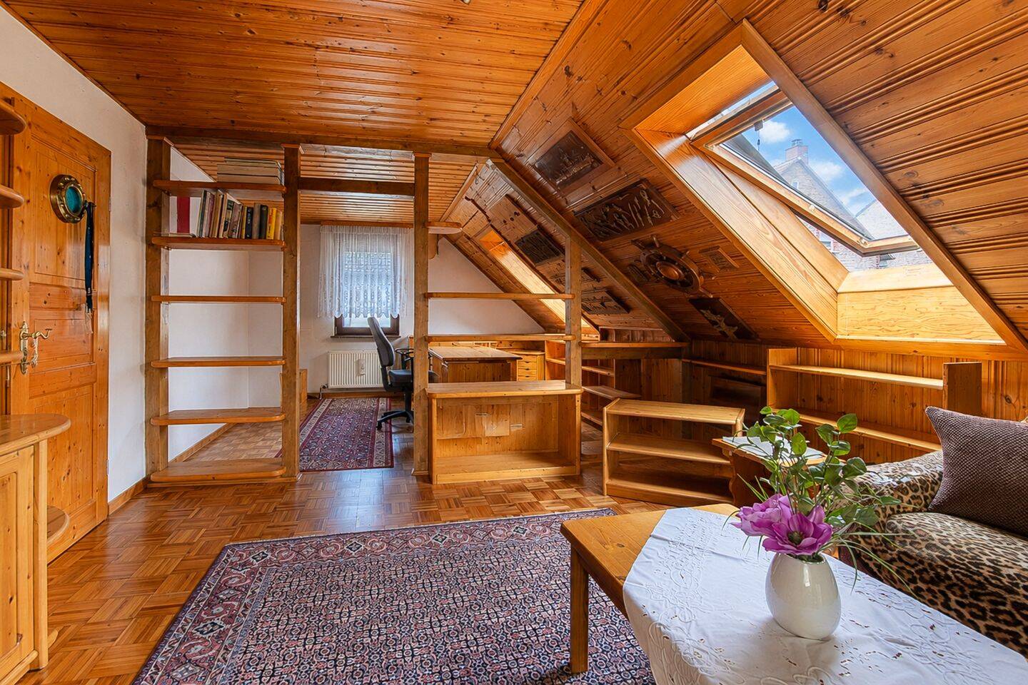 Einfamilienhaus zum Kauf - Mehr