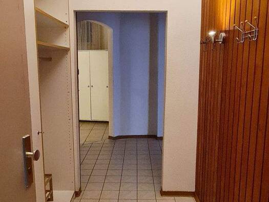 Wohnung zur Miete 1.000 € 2,5 Zimmer 98,7 m² 1. Geschoss frei ab sofort Vorderstraße 11 Kloppenheim Wiesbaden 65207