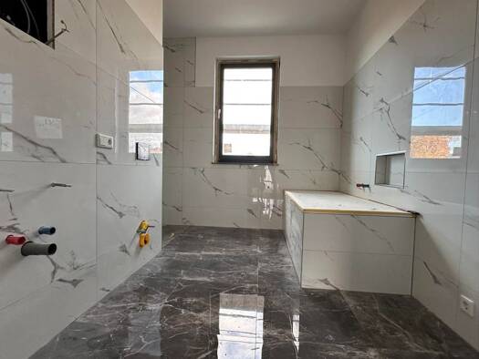 Wohnung zur Miete 1.154 € 3 Zimmer 88,8 m² 1. Geschoss frei ab 01.02.2026 Apoldaer Straße 17 Diemitz Halle 06116