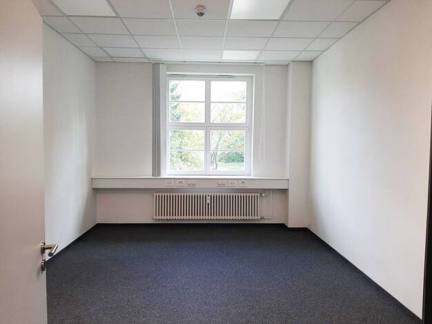 Bürofläche zur Miete 11,75 € 36,7 m² Bürofläche Hugo-Junkers-Ring 1 Industriegebiet Klotzsche Dresden 01109