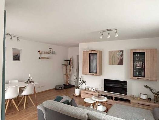 Wohnung zur Miete 795 € 3 Zimmer 72,3 m² 1. Geschoss frei ab sofort Metten Metten 94526