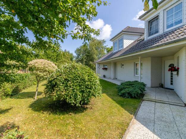 Einfamilienhaus zum Kauf 595.000 € 9 Zimmer 323 m² 1.264 m² Grundstück Neukirchen 25927