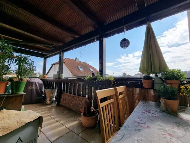 Wohnung zum Kauf 375.000 € 4 Zimmer 98 m² Burgfarrnbach Fürth 90768