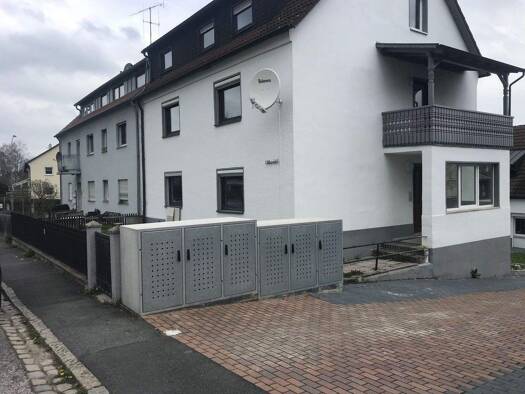 Wohnung zur Miete 670 € 2 Zimmer 67 m² 3 Geschosse frei ab sofort Uhlandstraße 6 Amberg Amberg 92224