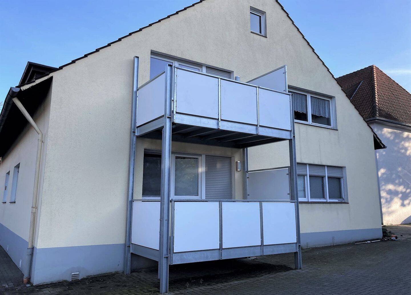 Helle 3 - Zimmer - Wohnung mit Balkon in zentrumsnaher Lage! – Osnabrück – Vorschaubild 2
