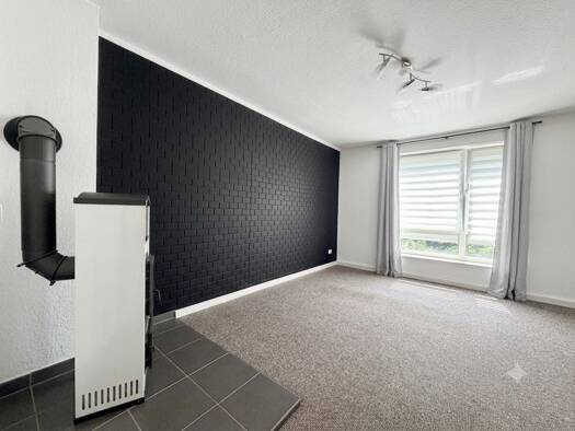 Wohnung zum Kauf 140.000 € 2 Zimmer 60,5 m² Pirna Pirna 01796