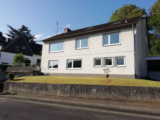 Mehrfamilienhaus zum Kauf provisionsfrei 439.000 € 9 Zimmer 230 m² 586 m² Grundstück Segendorf Neuwied 56567