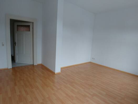 Wohnung zur Miete 320 € 2 Zimmer 64 m² frei ab sofort Greiz 07973