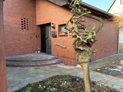 Einfamilienhaus zur Miete 2.200 € 5 Zimmer 168 m² 711 m² Grundstück frei ab 01.05.2026 Wettmar Burgwedel 30938