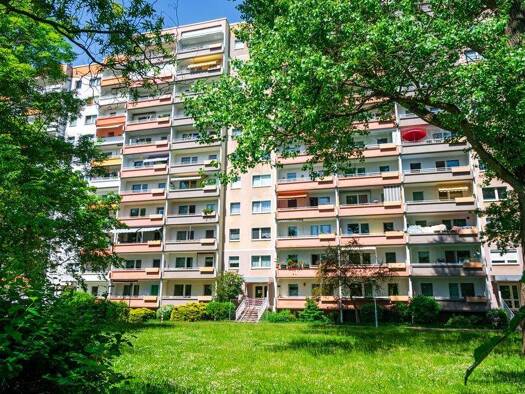 Wohnung zur Miete 540 € 4 Zimmer 90 m² 4. Geschoss frei ab 30.04.2026 Katharinenstraße 12 Innenstadt Zwickau 08056