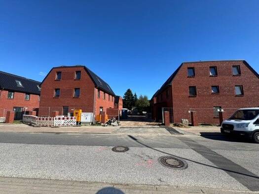 Reihenendhaus zur Miete - Erstbezug 2.290 € 5,5 Zimmer 122 m² 108 m² Grundstück frei ab 15.12.2026 Garstedt Norderstedt 22846