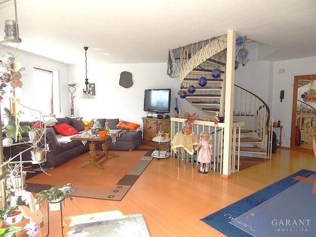 Reihenmittelhaus zum Kauf 345.000 € 4 Zimmer 91 m² 202 m² Grundstück Süßen 73079