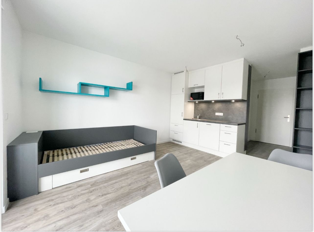 Studio zur Miete 595 € 1 Zimmer 26 m²<br/>Wohnfläche 3.<br/>Geschoss ab sofort<br/>Verfügbarkeit Zirbelstr. 53d Oberhausen - Nord Augsburg 86154