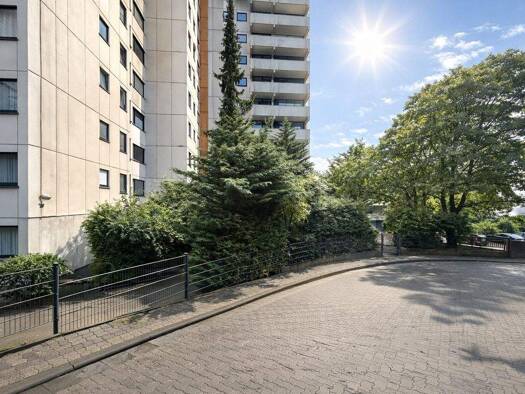 Wohnung zum Kauf 339.000 € 2 Zimmer 63 m² 14. Geschoss Sachsenhausen Frankfurt am Main 60598