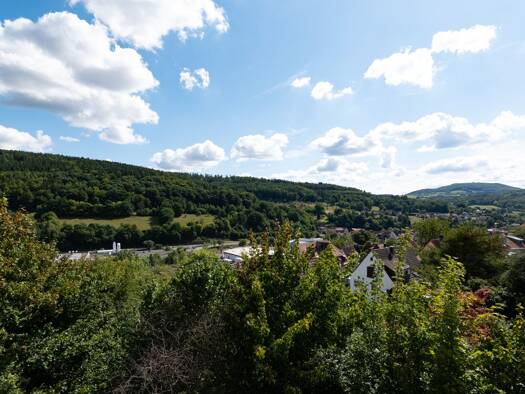 Wohnung zur Miete 525 € 4 Zimmer 124 m² frei ab sofort Konrad-Zirkel-Straße 4 Bad Brückenau 97769