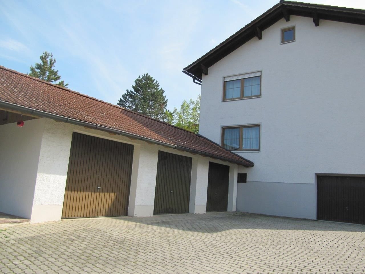 Mehrfamilienhaus zum Kauf 659.000 € 9 Zimmer 186 m²<br/>Wohnfläche 750 m²<br/>Grundstück Mainburg Mainburg 84048