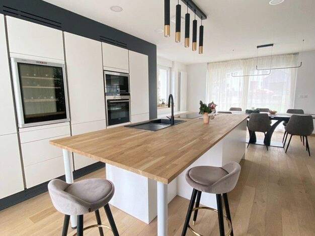 Einfamilienhaus zum Kauf 8 Zimmer 249 m² 2.600 m² Grundstück frei ab sofort St Johann Saarbrücken 66111