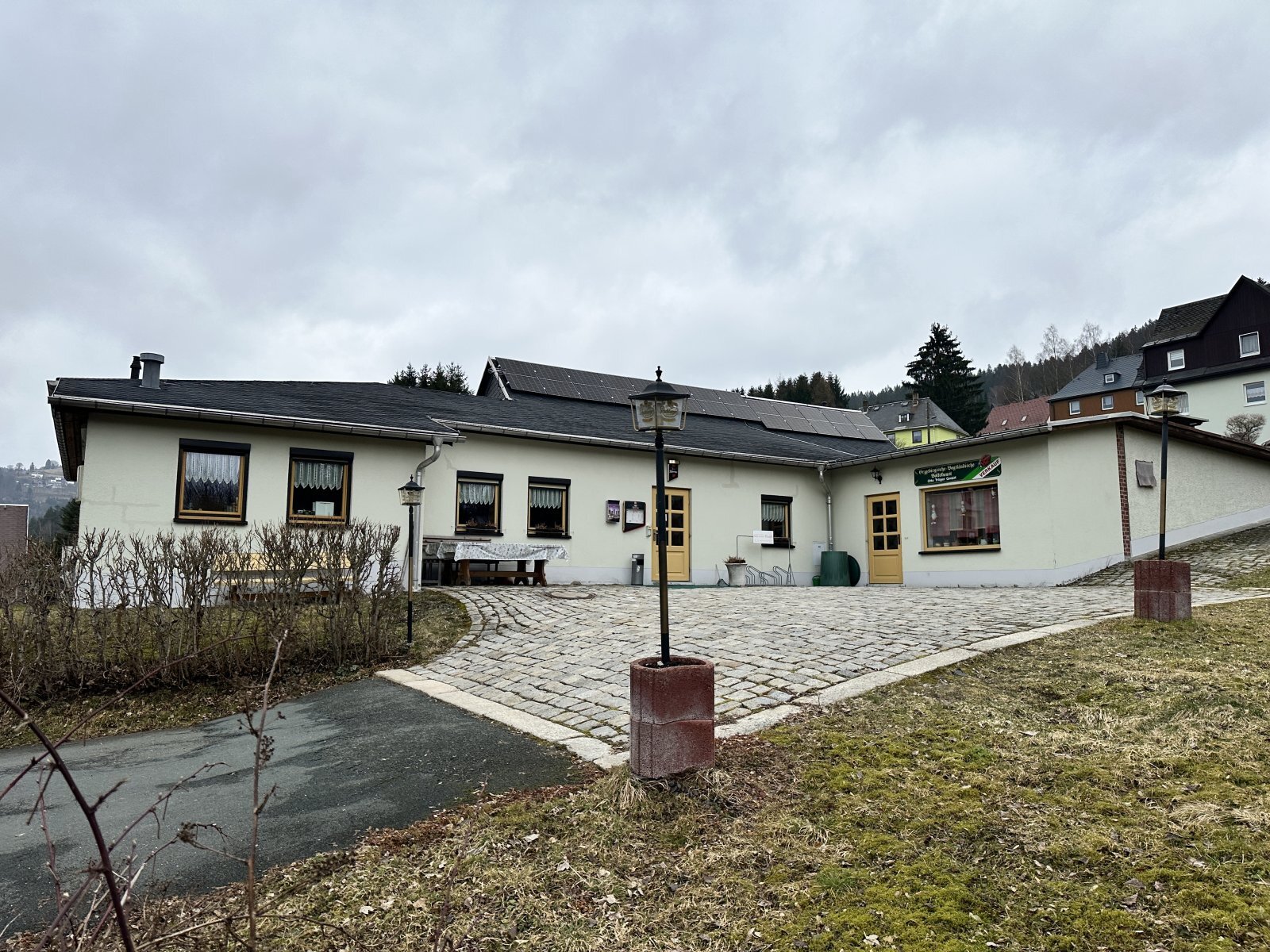 Immobilie zum Kauf als Kapitalanlage geeignet 330.000 € 388,6 m²<br/>Fläche 1.400 m²<br/>Grundstück Auerbacher Straße 174 Brunndöbra Klingenthal 08248