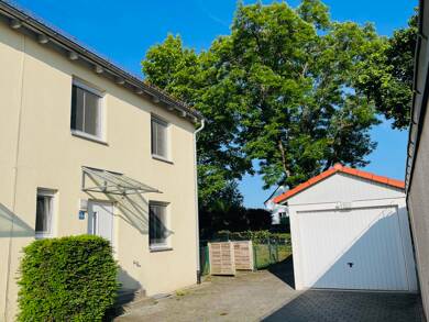 Doppelhaushälfte zum Kauf 299.000 € 5 Zimmer 143,4 m² 407 m² Grundstück Eschenbach Eschenbach i.d.OPf. 92676