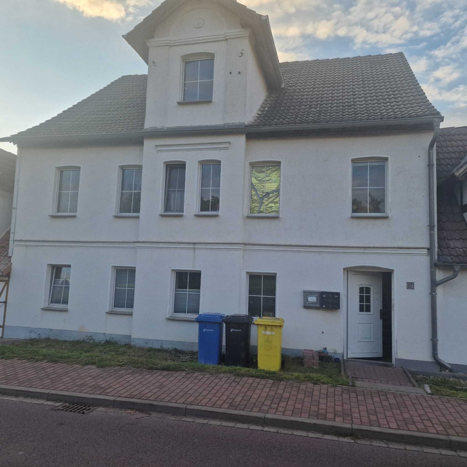 Mehrfamilienhaus zum Kauf provisionsfrei als Kapitalanlage geeignet 185.000 € 270 m²<br/>Wohnfläche 155 m²<br/>Grundstück Rothenburg Wettin 06193