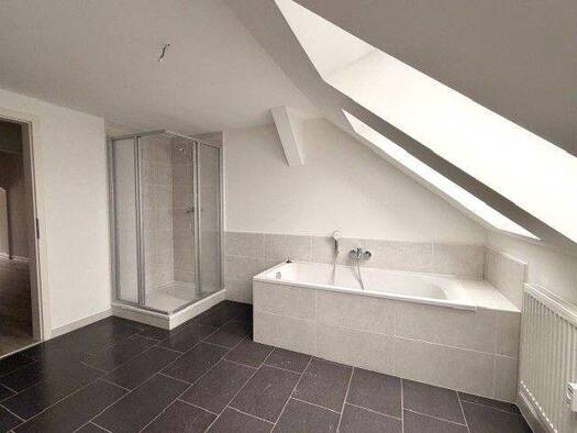 Wohnung zur Miete 899 € 5 Zimmer 163,4 m² 4. Geschoss Hauptstraße 8 Innenstadt Zwickau 08056