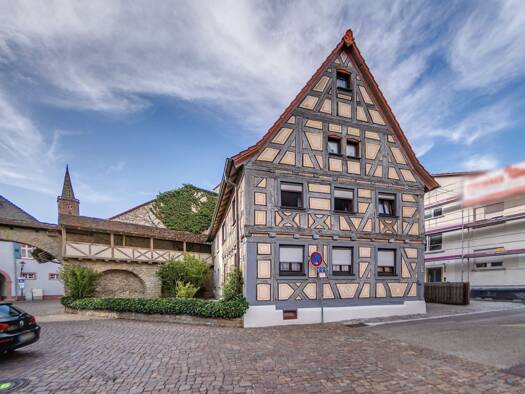Mehrfamilienhaus zum Kauf 392.000 € 10 Zimmer 276 m² 502 m² Grundstück Obergrombach Bruchsal 76646