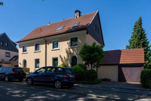Doppelhaushälfte zur Miete 1.250 € 5 Zimmer 135 m² 762 m² Grundstück Altenderne Dortmund / Derne 44329