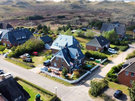 Haus zum Kauf 1.899.000 € 24 Zimmer 452 m² 1.323 m² Grundstück Norddorf 25946