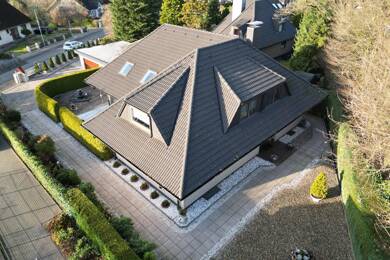 Einfamilienhaus zum Kauf 799.900 € 8 Zimmer 414,8 m² 1.021 m² Grundstück Kaltenkirchen 24568