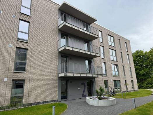 Wohnung zur Miete 950 € 2 Zimmer 74,7 m² 2. Geschoss frei ab 01.09.2026 Mürwik Mürwik 24944