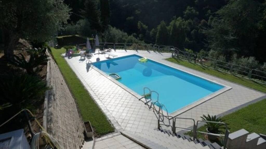 Einfamilienhaus zum Kauf 1.500.000 € 7 Zimmer 3.500 m² Grundstück Forte dei Marmi 55042