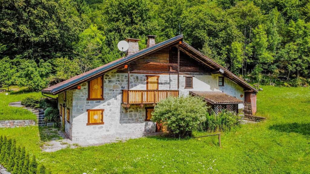 Haus zum Kauf 410.000 € 3 Zimmer 180 m² 20.000 m² Grundstück frei ab sofort Valdaone