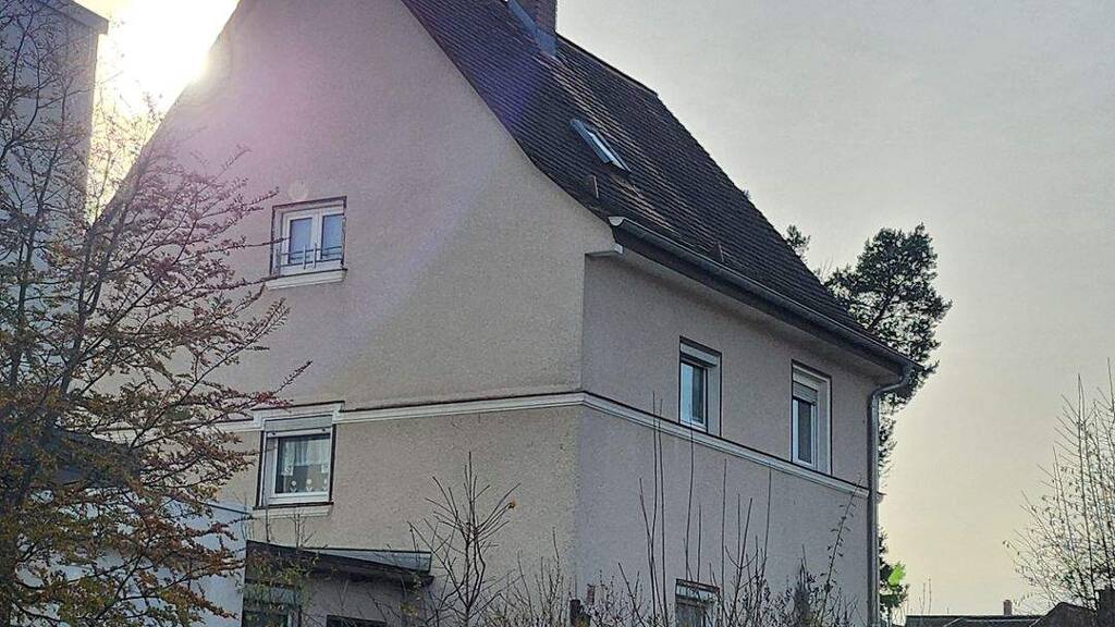 Einfamilienhaus zum Kauf 449.000 € 5 Zimmer 100 m² 751 m² Grundstück frei ab 01.04.2026 Wendelstein 90530