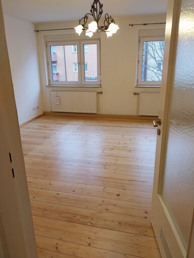 Wohnung zur Miete 1.010 € 4 Zimmer 91,8 m² 5. Geschoss frei ab 15.04.2025 Gugelstraße 119 Gibitzenhof Nürnberg 90459