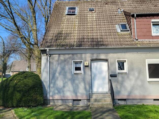 Mehrfamilienhaus zum Kauf provisionsfrei 226.000 € 5 Zimmer 107 m² 1.088 m² Grundstück Hermann-Löns-Straße 3 Bockum-Hövel Hamm 59075