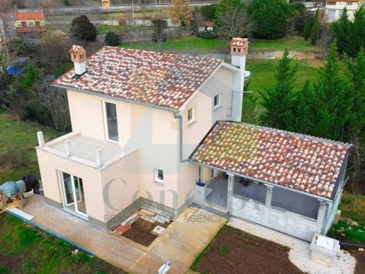 Einfamilienhaus zum Kauf - Erstbezug 320.000 € 4 Zimmer 176 m² 1.765 m² Grundstück Poreč 52440