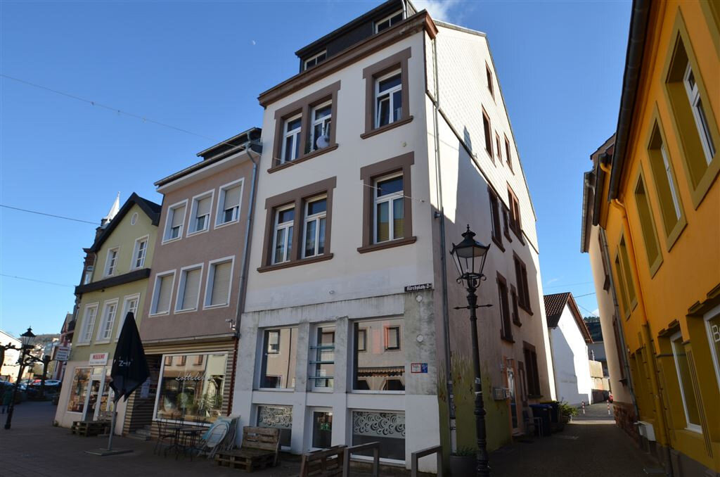 Mehrfamilienhaus zum Kauf 428.000 € 7 Zimmer 150 m²<br/>Wohnfläche 140 m²<br/>Grundstück am Kirchplatz 2 Merzig Merzig 66663