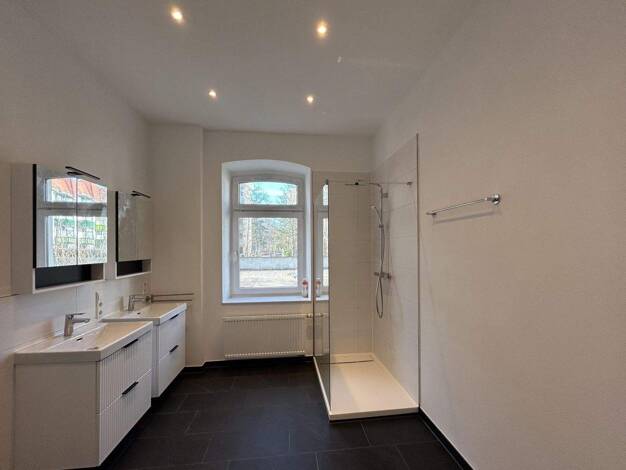 Wohnung zur Miete 1.600 € 5 Zimmer 128 m² frei ab sofort Stadtmitte Neu-Ulm 89231