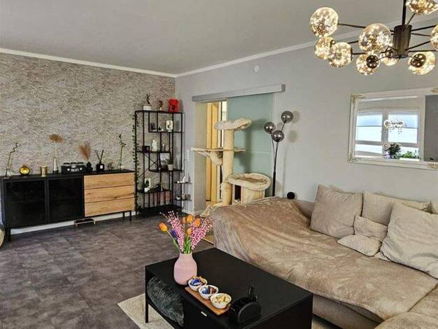 Wohnung zur Miete 800 € 2 Zimmer 76 m² frei ab 01.05.2026 Dittelbrunn 97456