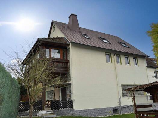 Mehrfamilienhaus zum Kauf 267.000 € 7 Zimmer 165,8 m² 472 m² Grundstück Unterkotzau Hof 95030